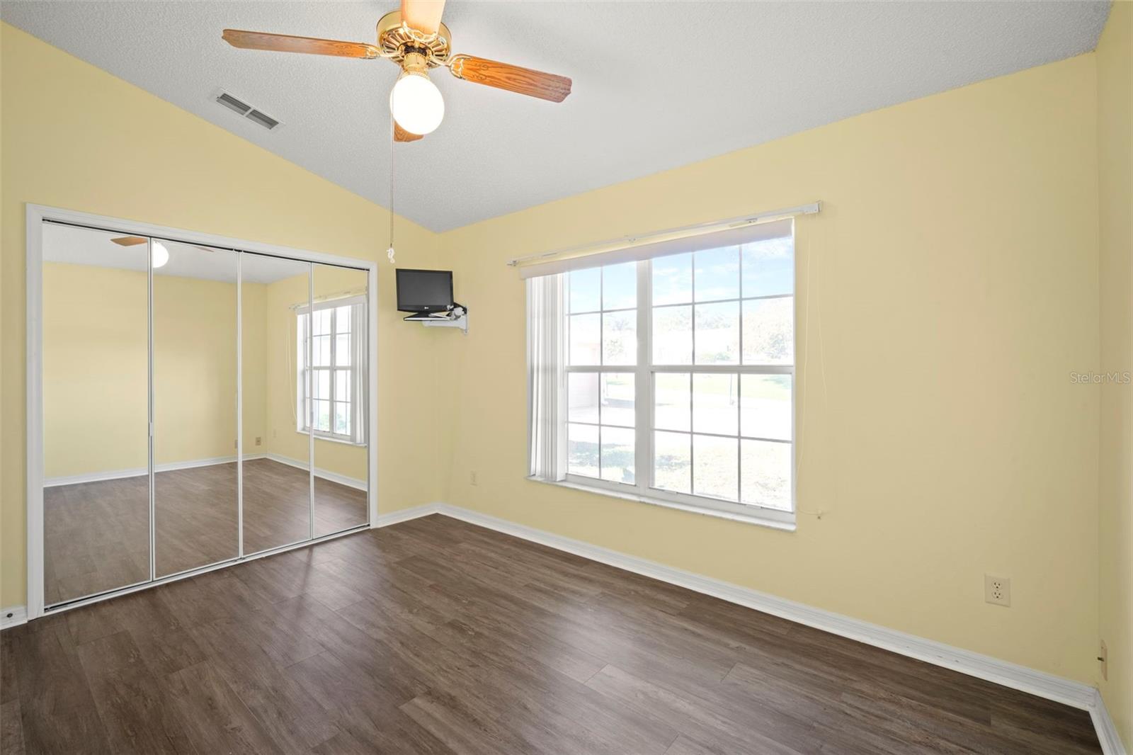 THE PLANTATION AT LEESBURG – SAWGRASS VILLAGE - Residential