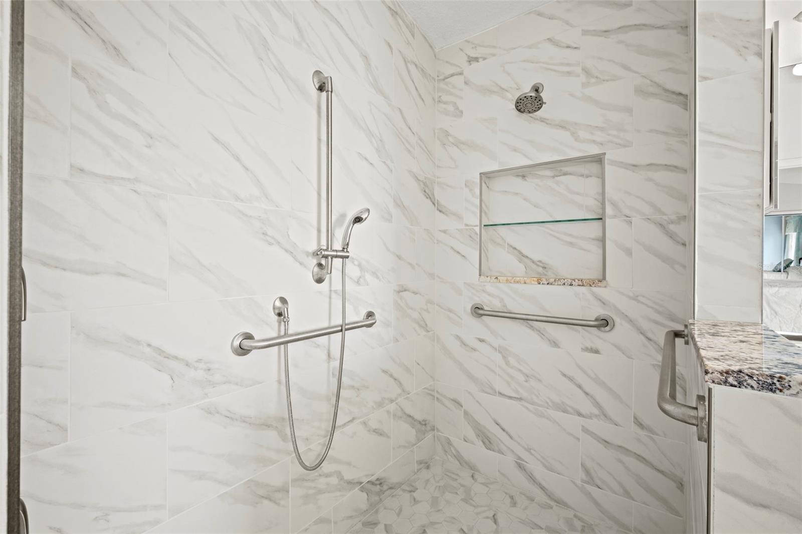 THE PLANTATION AT LEESBURG – SAWGRASS VILLAGE - Residential