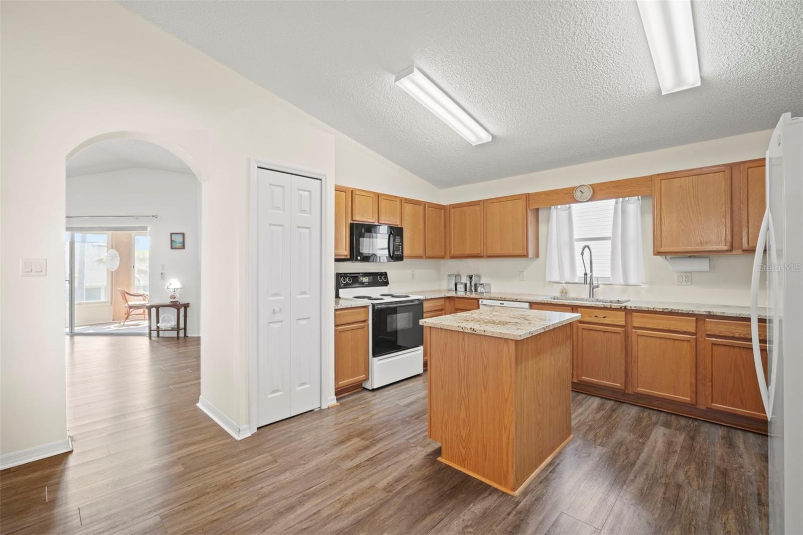 THE PLANTATION AT LEESBURG – SAWGRASS VILLAGE - Residential