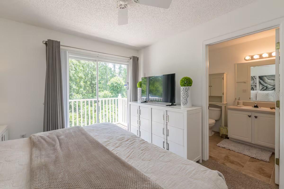 EMERALD ISLAND RESORT REPLAT - Residential