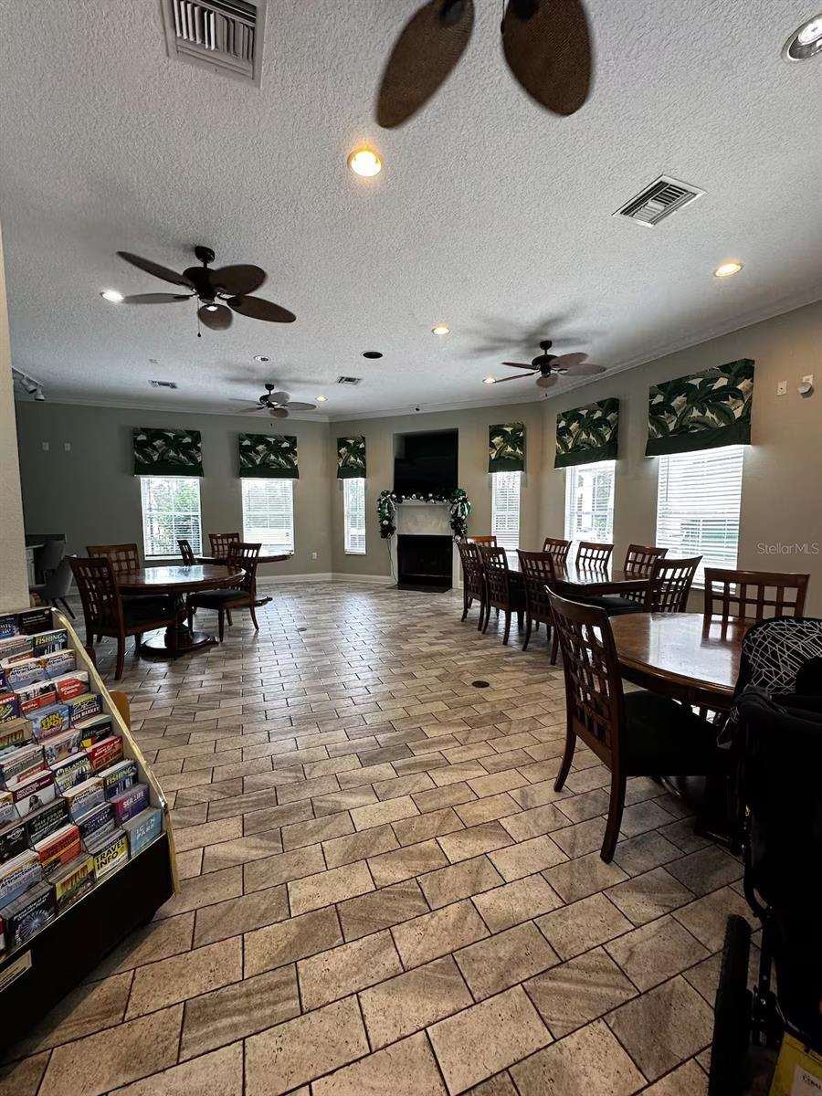 EMERALD ISLAND RESORT REPLAT - Residential