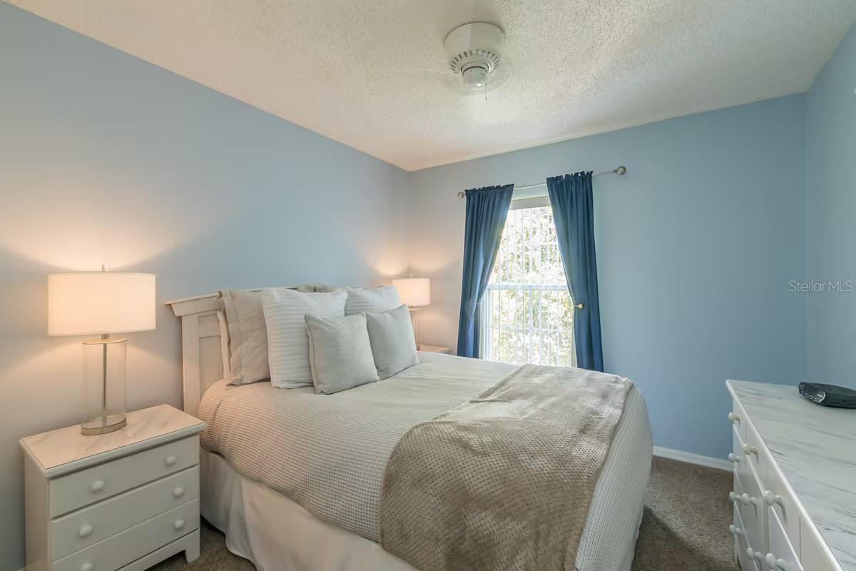 EMERALD ISLAND RESORT REPLAT - Residential