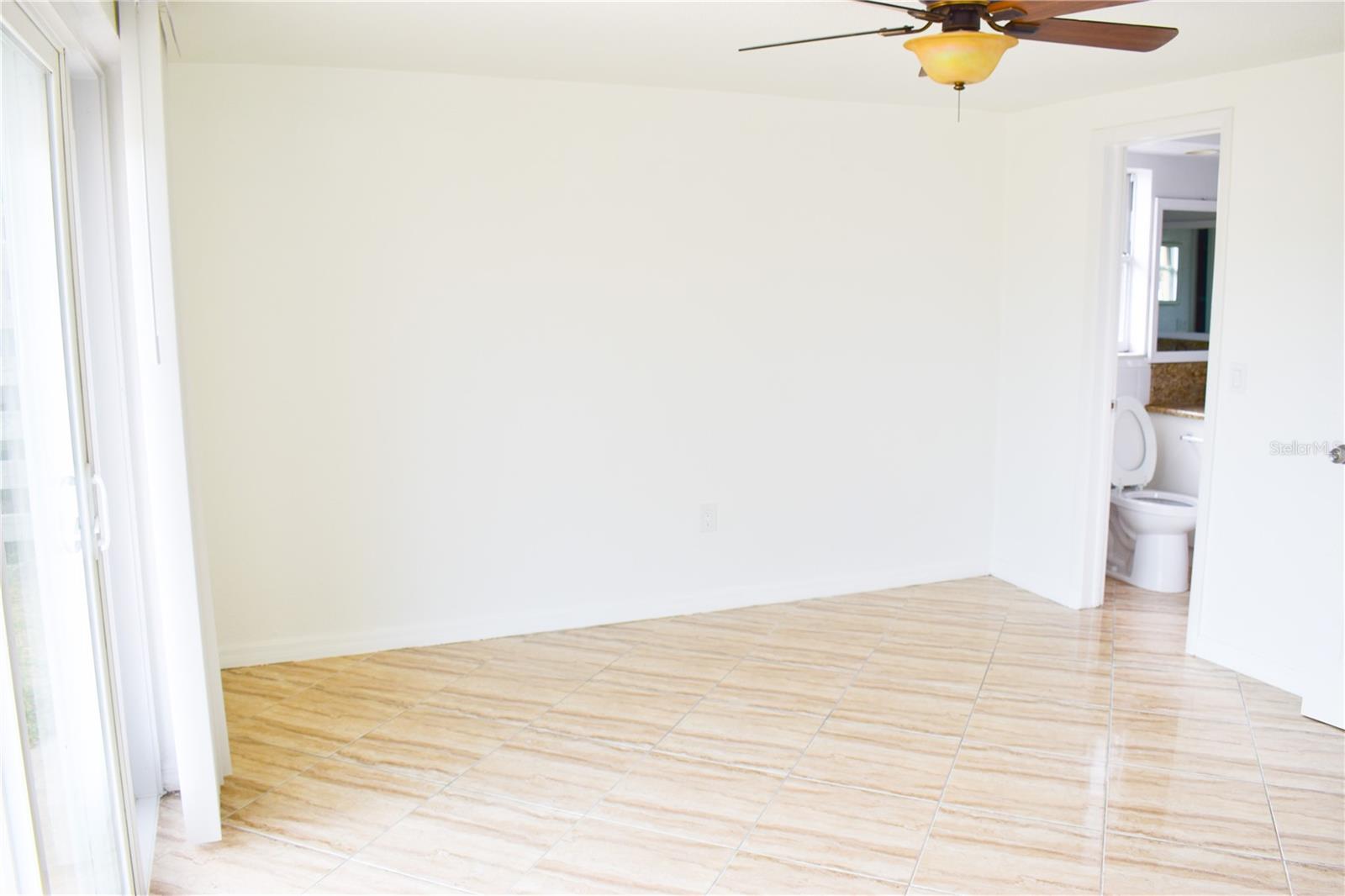 HOLIDAY LAKE ESTATES - Residential Lease