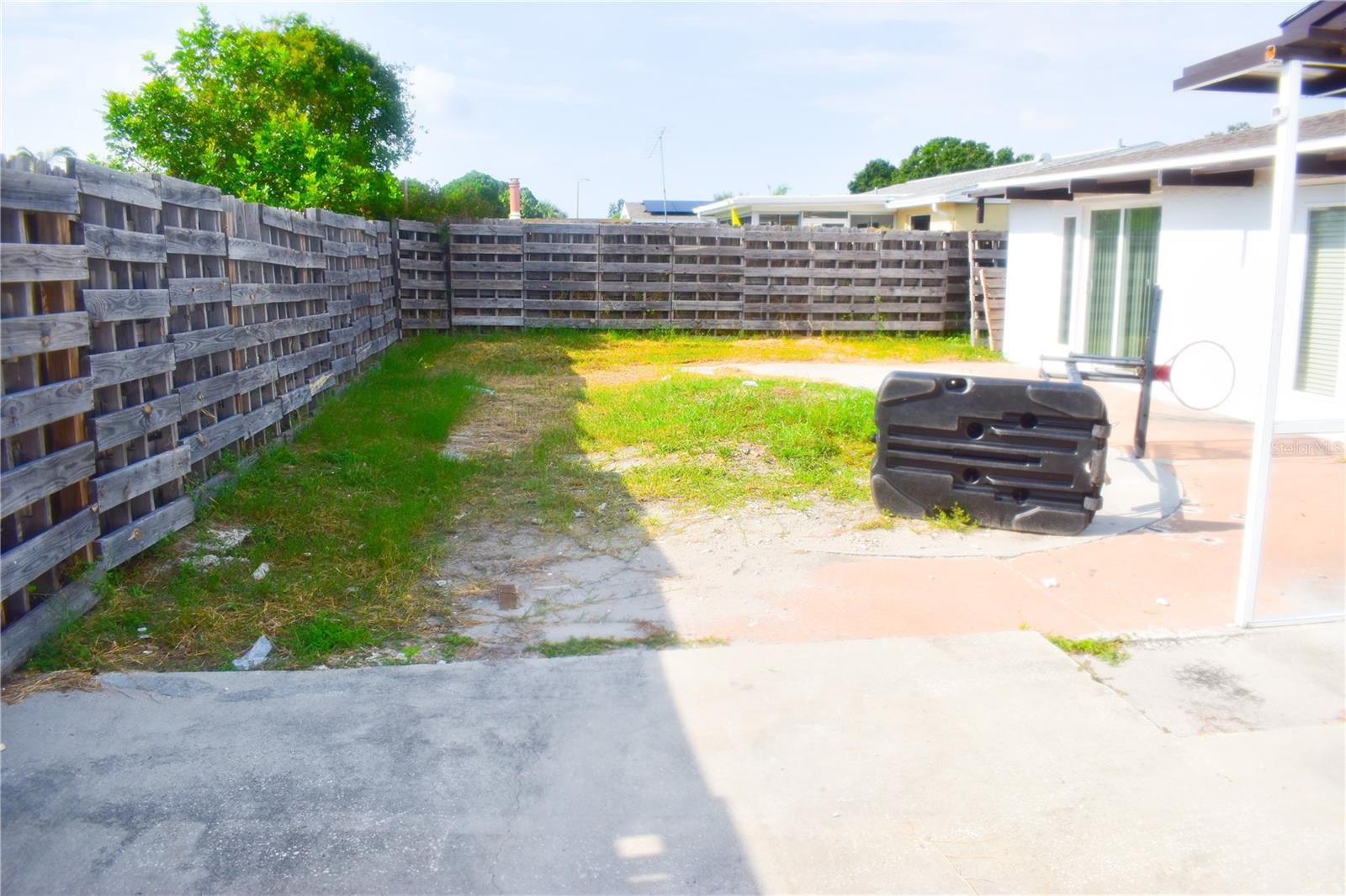 HOLIDAY LAKE ESTATES - Residential Lease