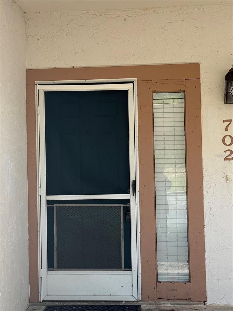 COUNTRY LAKE CONDO PH 01 - Residential