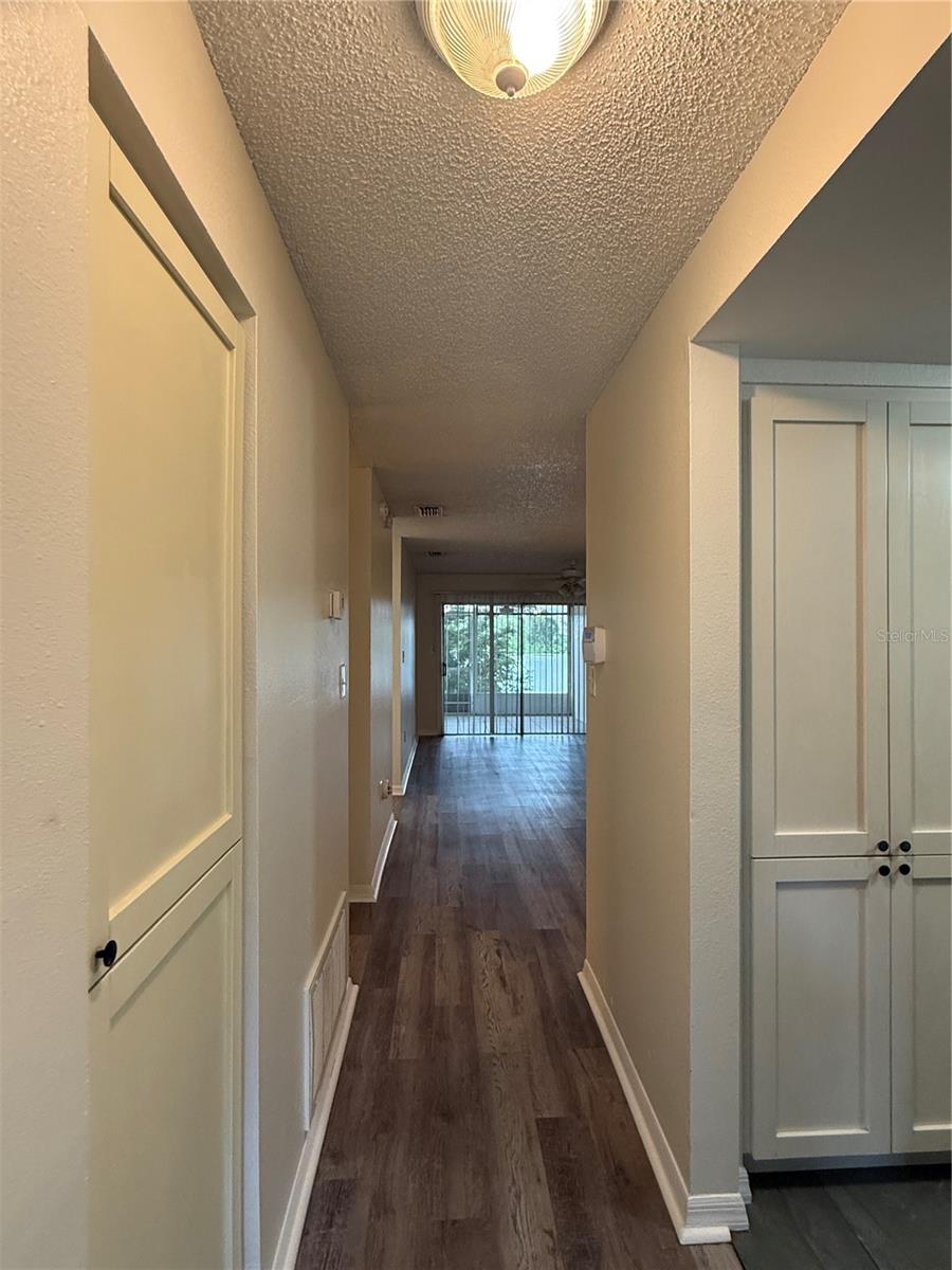 COUNTRY LAKE CONDO PH 01 - Residential