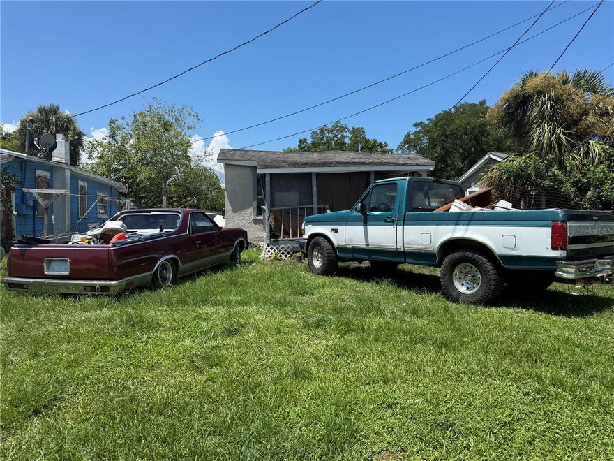 IF YOUR'RE LOOKING FOR LAND THAT HAS **8 BONUS INCOME PRODUCING PROPERTIES** ON IT, LOOK NO FURTHER! THIS MULTIFAMILY PARCLE CONTAINS 3 LOTS WITH SEVERAL PROPERTIES. IF YOU HAVE A VISION AND WANT TO INVEST IN THIS HIGHLY SOUGHT OUT PROPERTY , THIS DIAMOND IN THE ROUGH HAS ENDLESS POTENTIAL AND COULD MAKE YOU MORE THAN DOUBLE THE INCOME COLLECTED WITH SOME TLC. LOCATED ON OVER 3/4 ACRE OF LAND ZONED FOR MULTIFAMILY. CALL TODAY FOR MORE INFORMATION ON HOW YOU CAN OWN THIS ENTIRE PARCLE AND BECOME A LANDLORD AND FOR A BREAKDOWN OF THE INCOME.