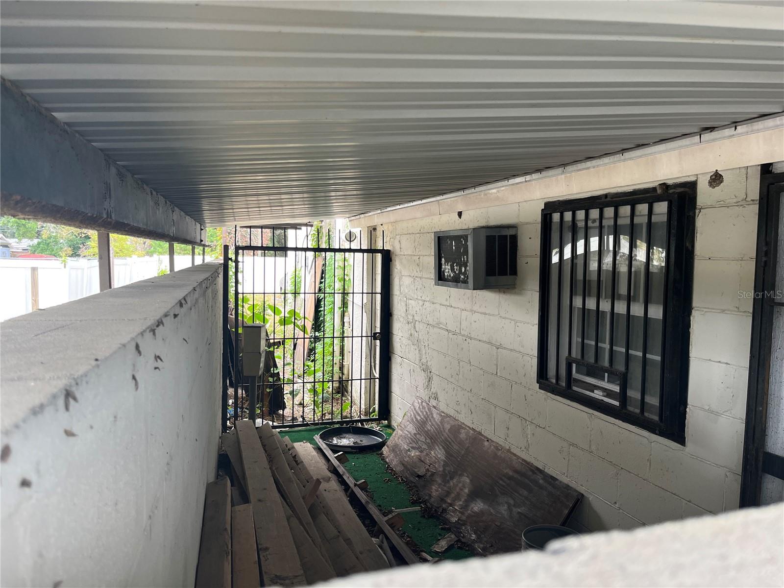 ALTAMIRA HEIGHTS - Commercial Sale