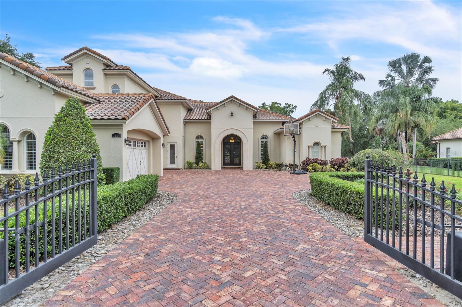 9729 LAKE HUGH DRIVE