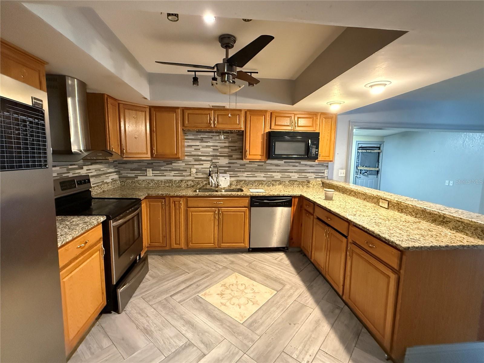SPRING HILL - Residential