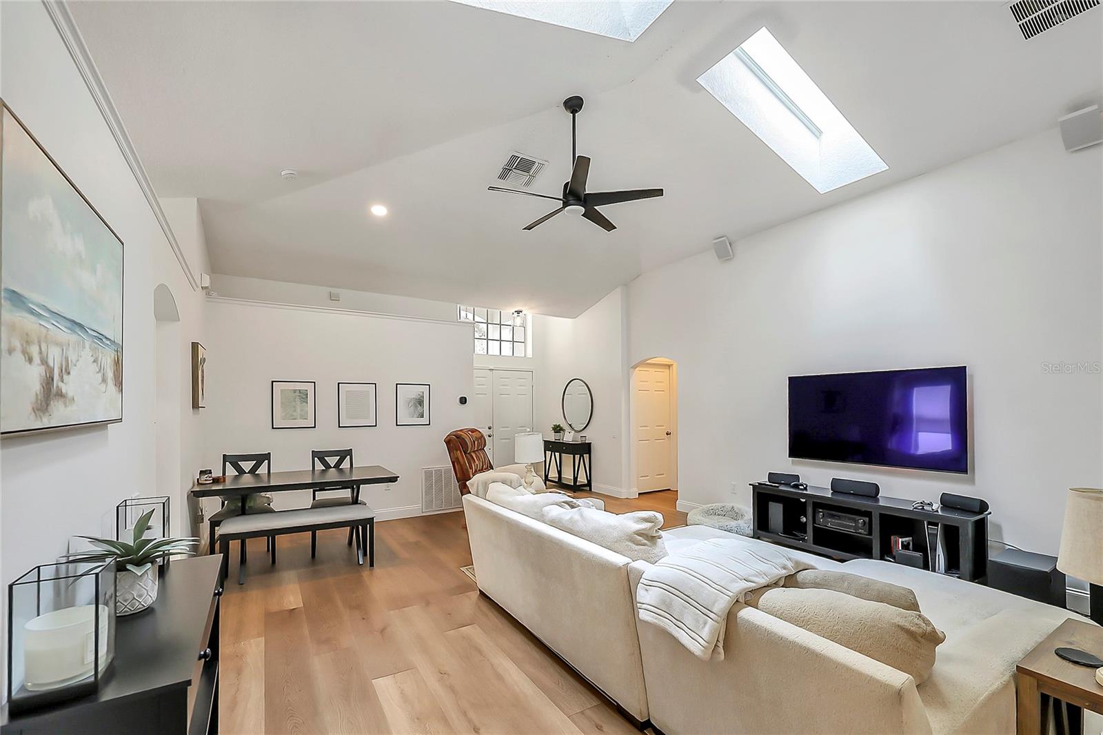 TUSCA OAKS - Residential