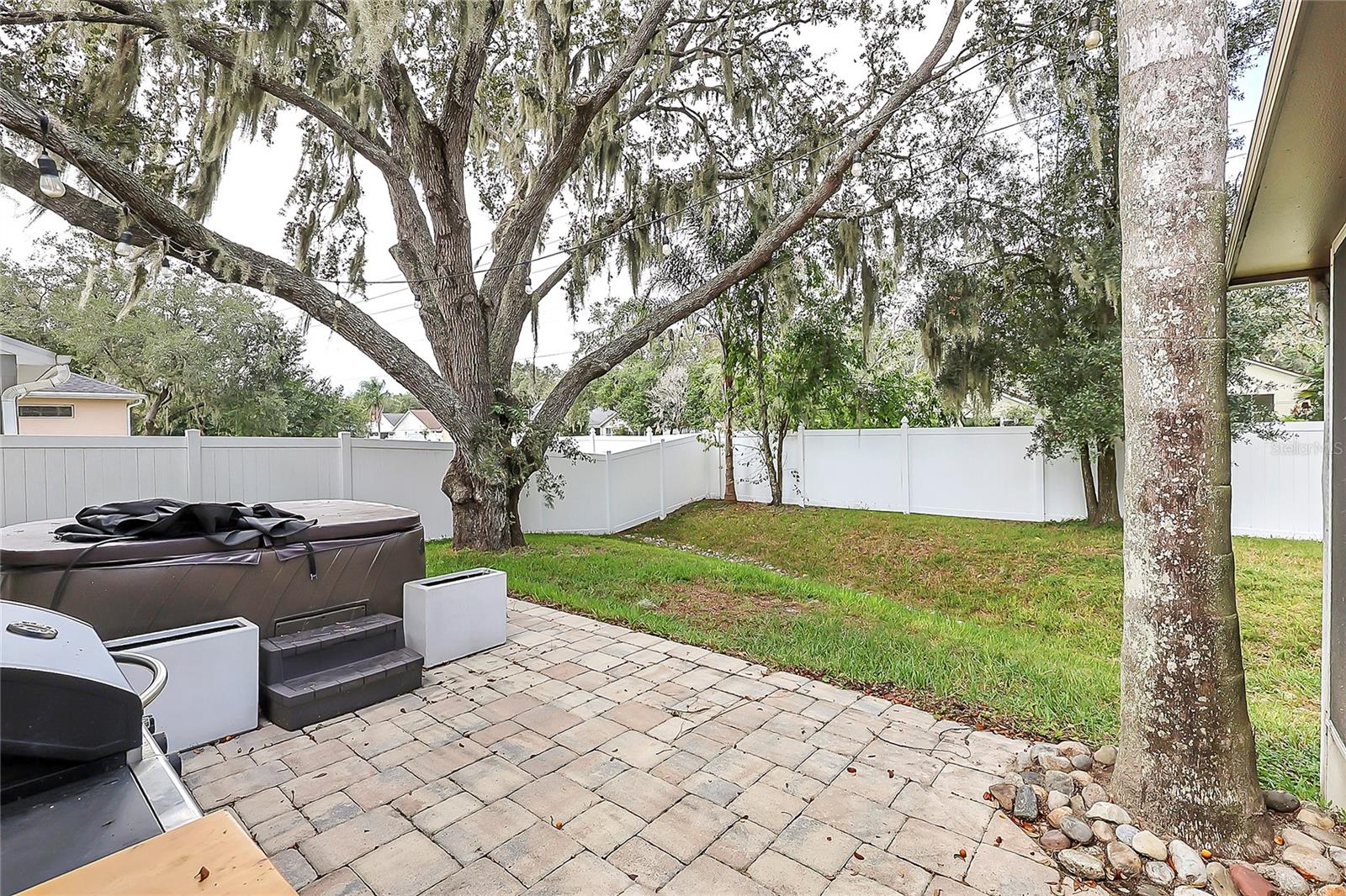 TUSCA OAKS - Residential