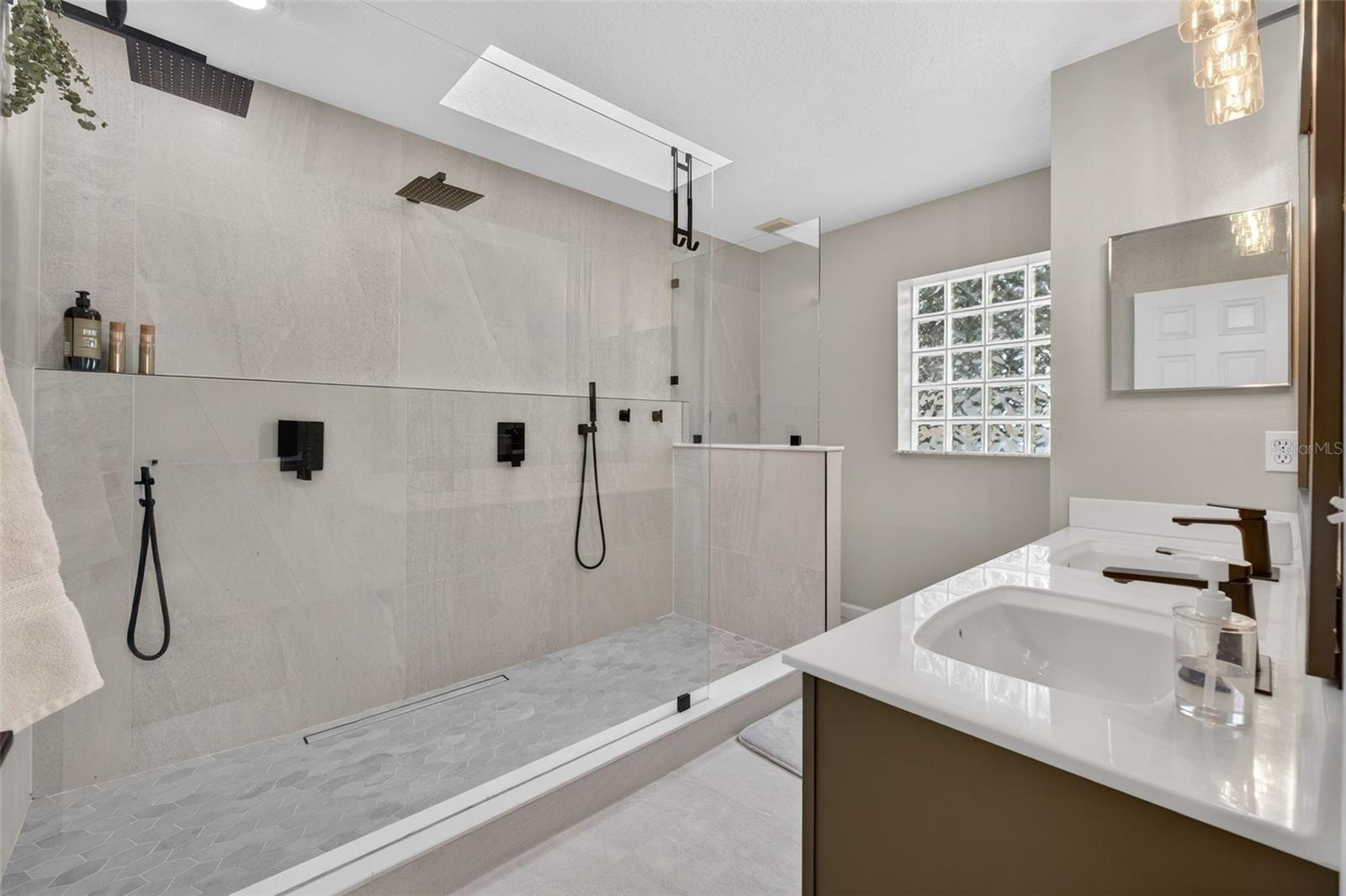 THOUSAND OAKS PH 02 - Residential