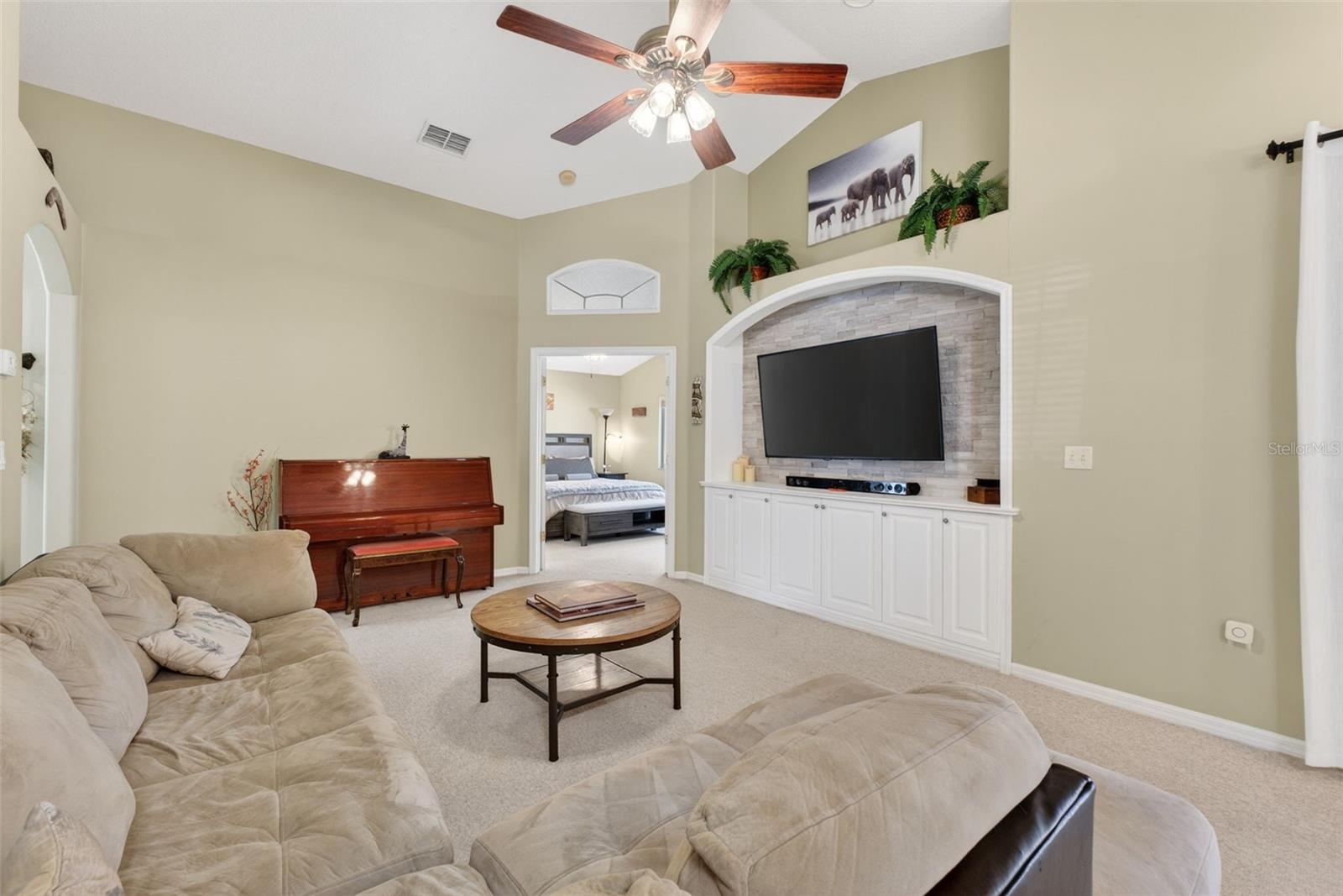 THOUSAND OAKS PH 02 - Residential