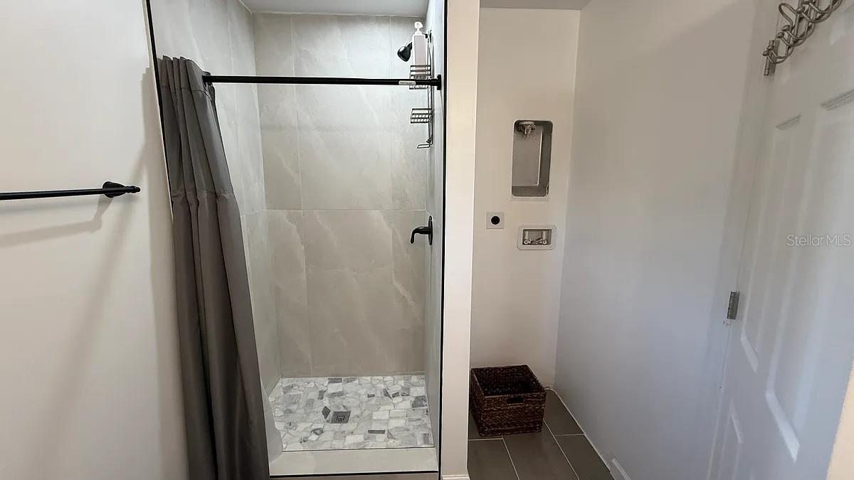 GREENDALE ESTATES 3RD ADD - Residential