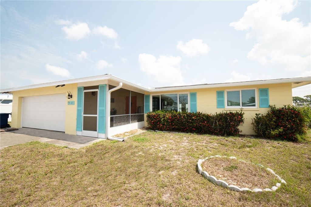 Photo of 42 Caroll Circle, Englewood, FL 34223 (MLS # D6139028)