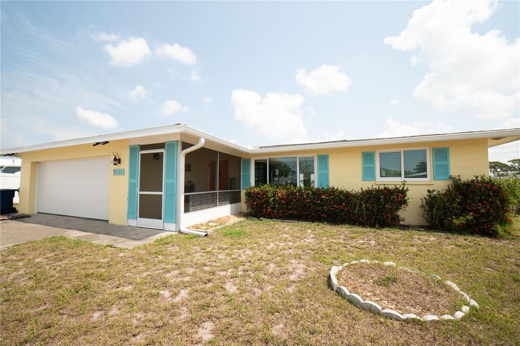 Photo of 42 Caroll Circle, Englewood, FL 34223 (MLS # D6139028)
