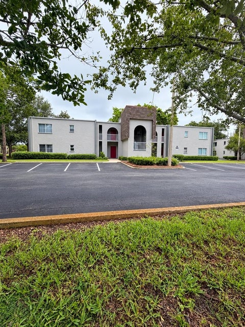 Photo of 3147 29th Avenue N #203, St Petersburg, FL 33713 (MLS # A4706999)