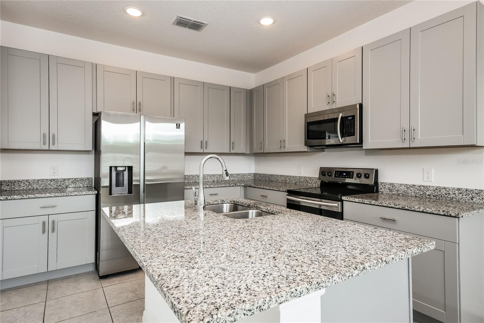 TARPON BAY PH 1 - Residential Lease