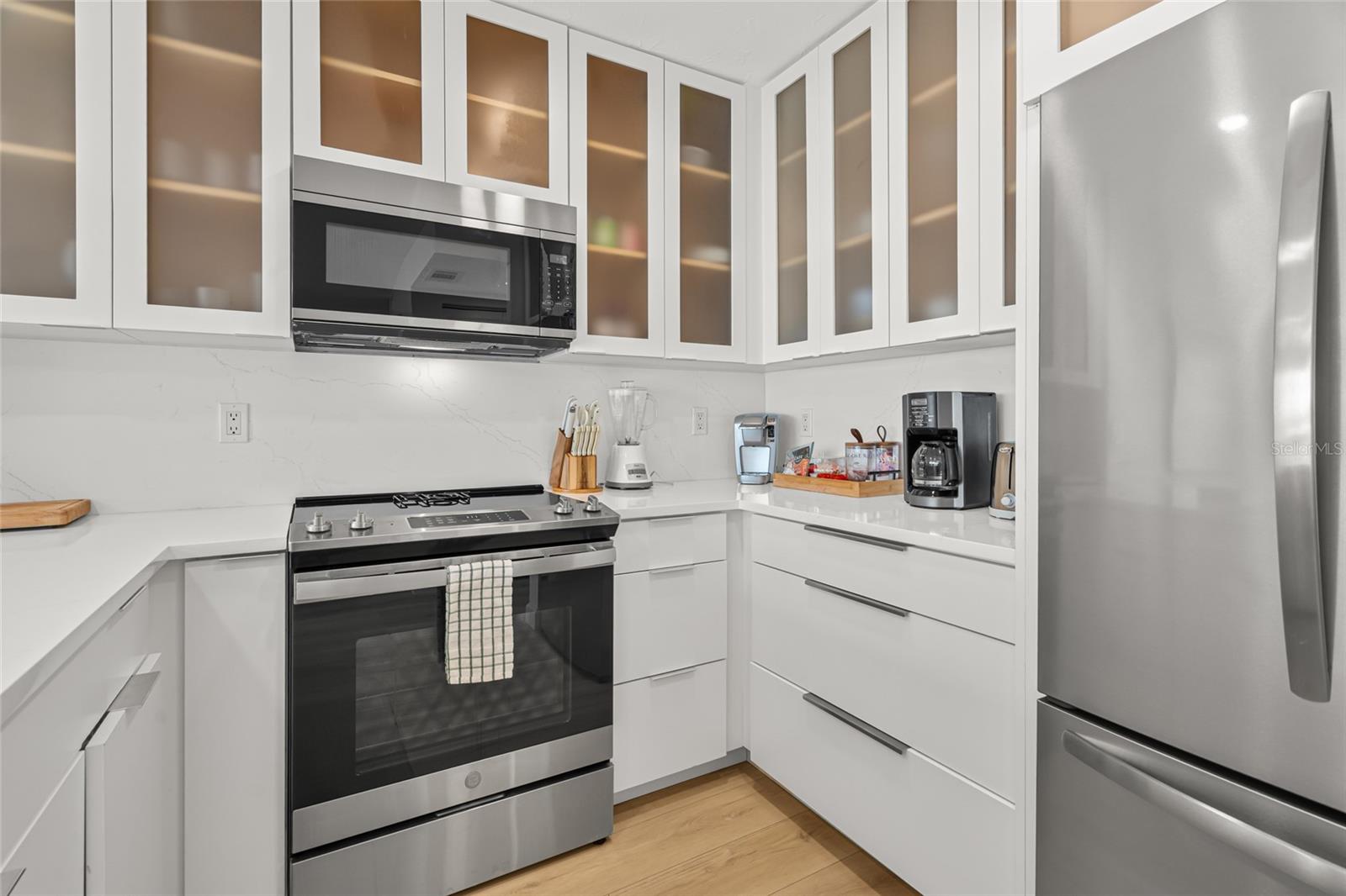 SUNSET ROYALE - Residential