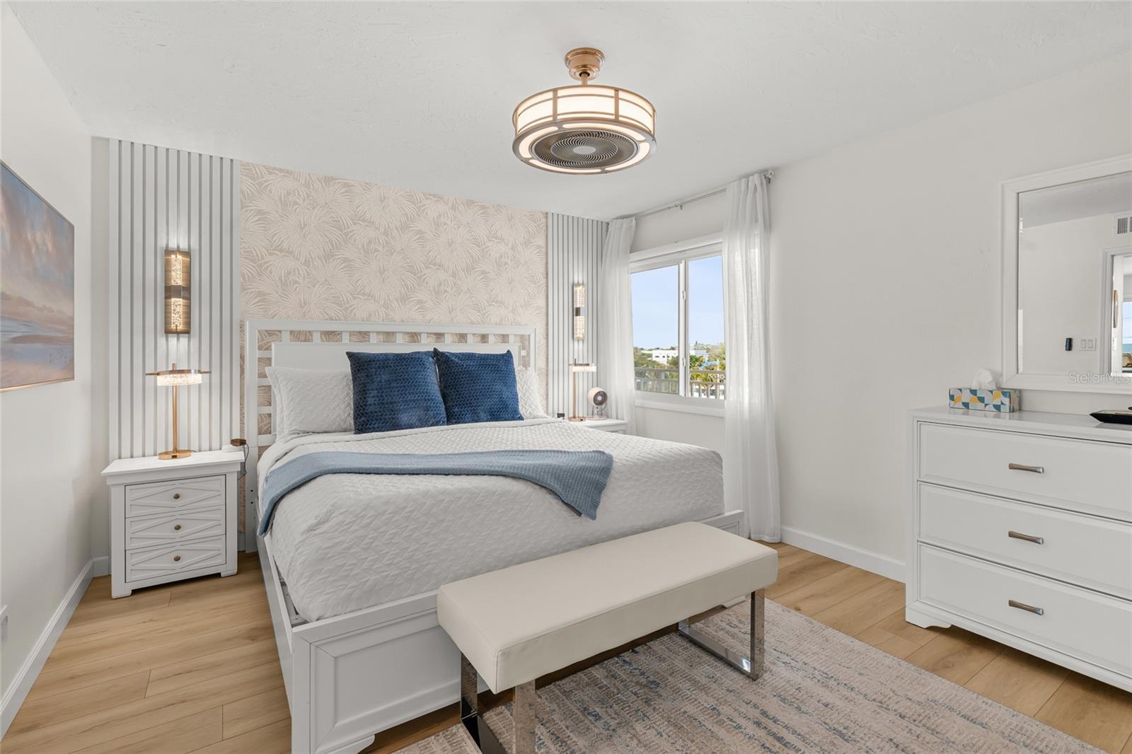 SUNSET ROYALE - Residential