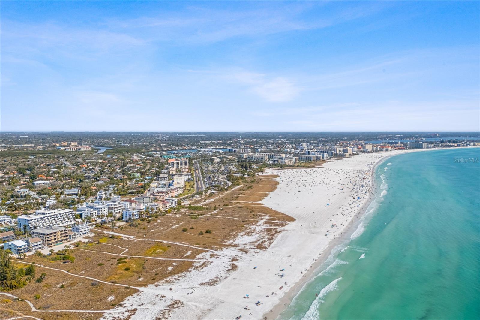 SUNSET ROYALE - Residential