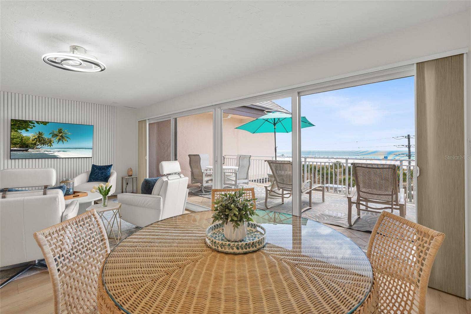 SUNSET ROYALE - Residential