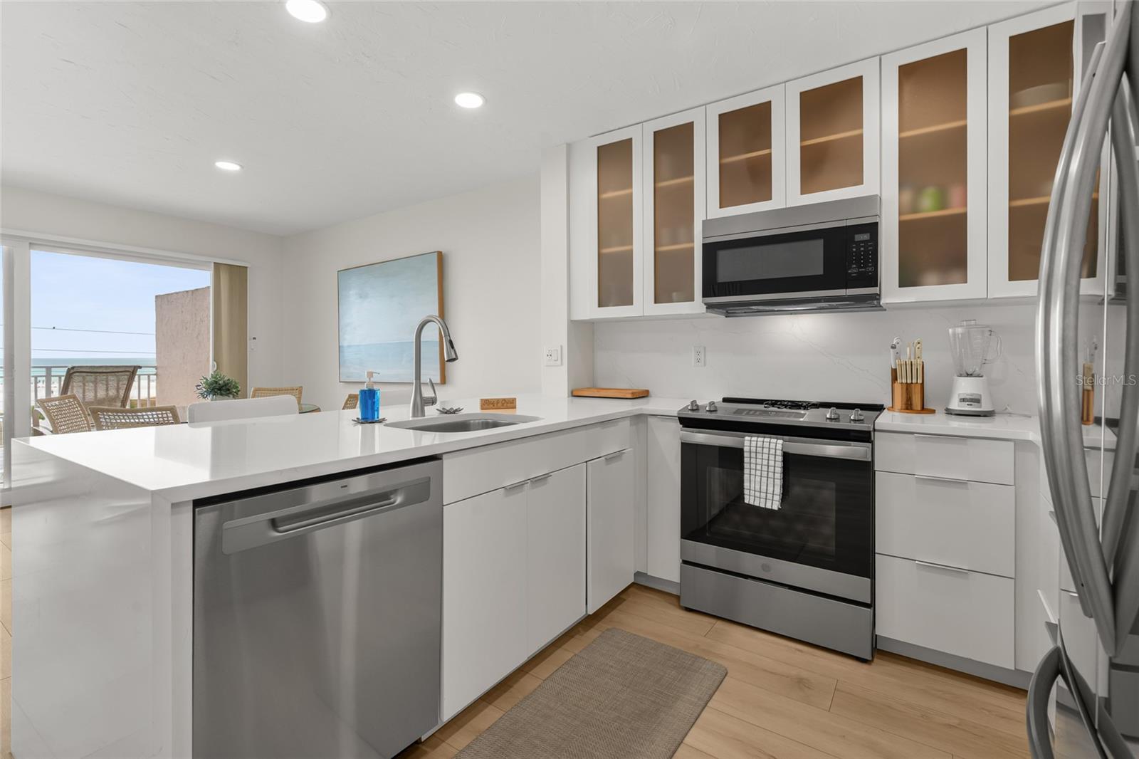 SUNSET ROYALE - Residential