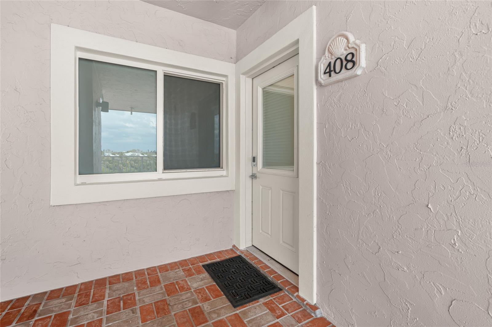 SUNSET ROYALE - Residential