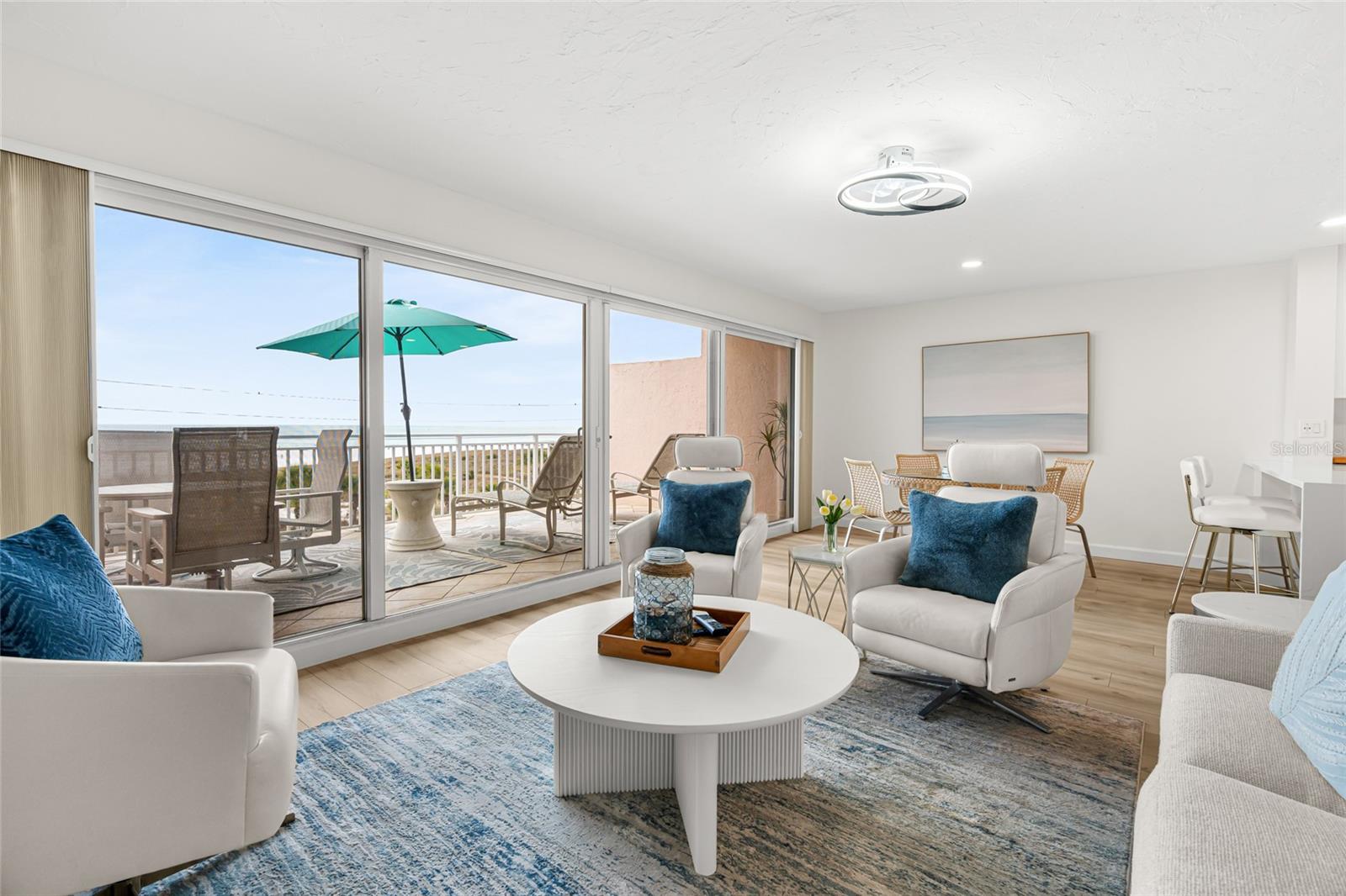 SUNSET ROYALE - Residential