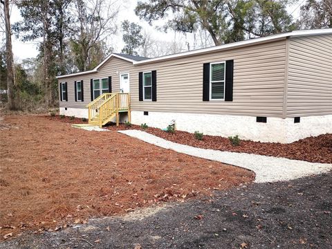 Photo of 5091 NW 86th Street, Chiefland, FL 32626 (MLS # GC536068)