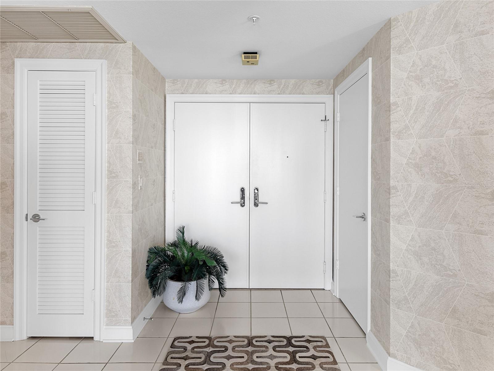 SANCTUARY I - Residential