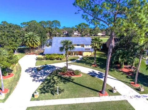 A home in DAYTONA BEACH