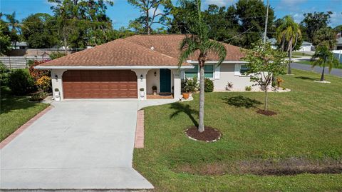 Photo of 370 Crane Road, Venice, FL 34293 (MLS # N6140862)