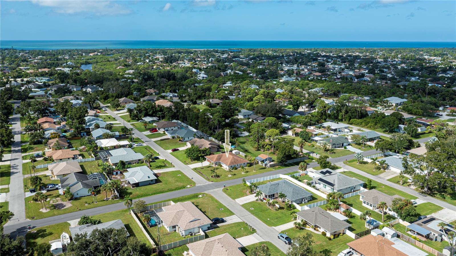 SOUTH VENICE - Residential