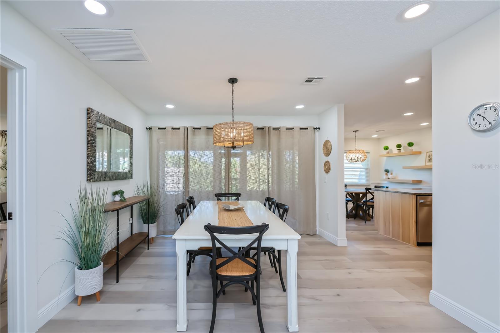 SOUTH VENICE - Residential