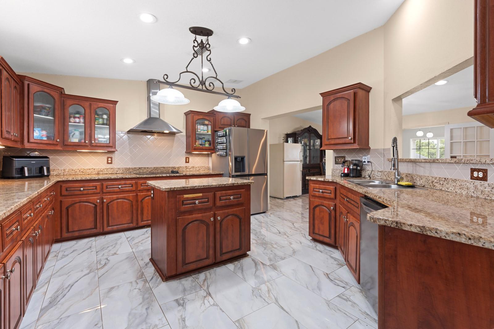 ZEPHYRHILLS COLONY CO - Residential