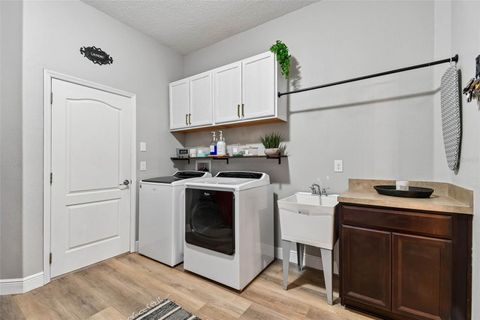 Tiny photo for 146 Bridger Trail Court, Minneola, FL 34715 (MLS # O6392250)