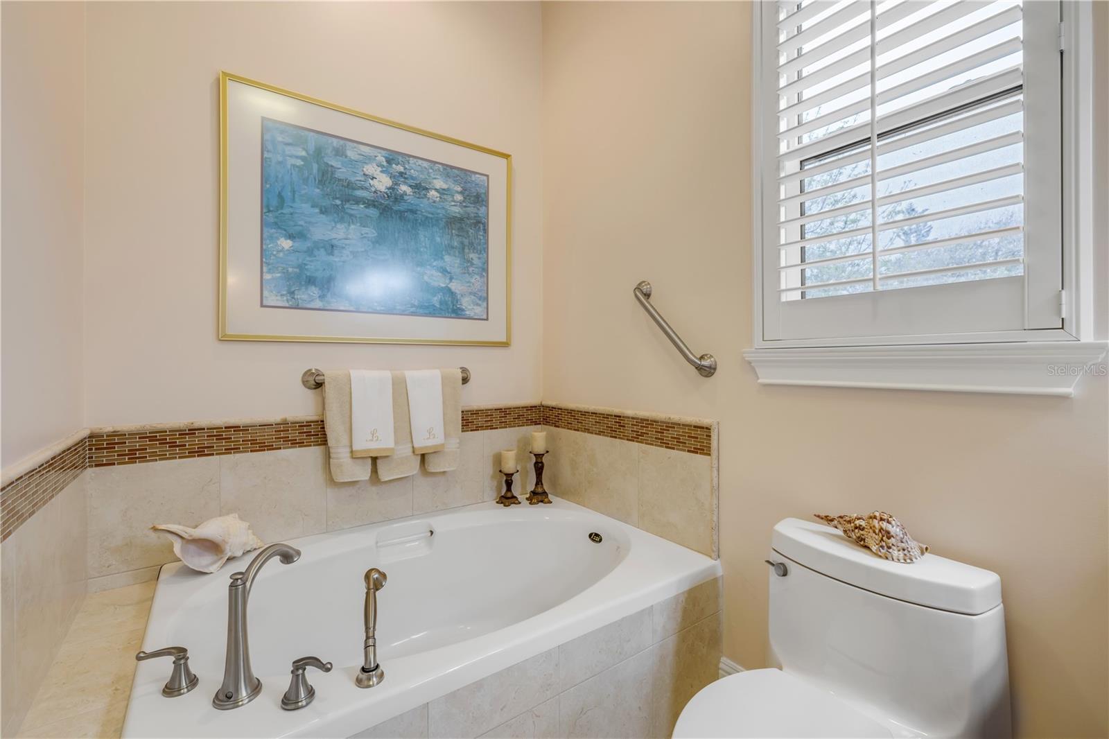 OCEANSIDE VILLAGE - Residential