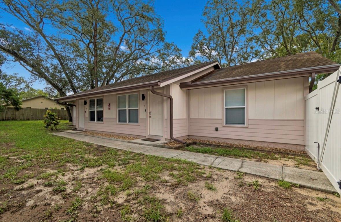 1812 POINSETTIA AVENUE