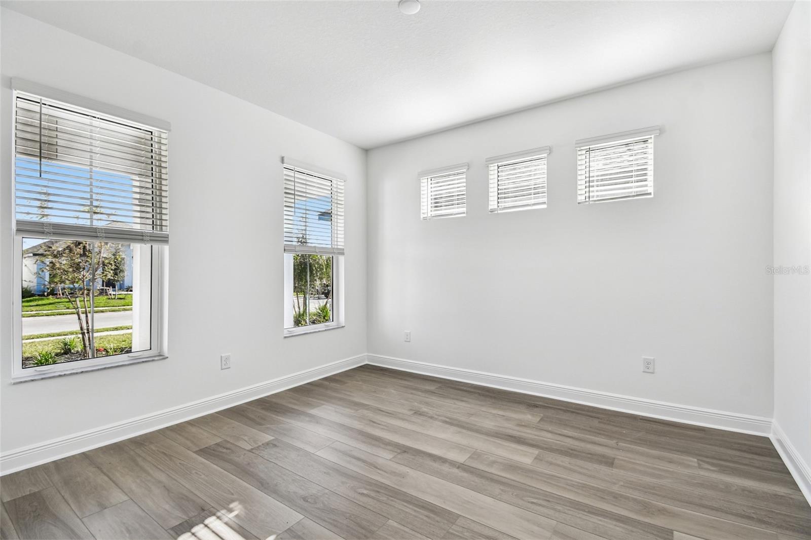 CREEKS EDGE AT TWIN RIVERS - Residential