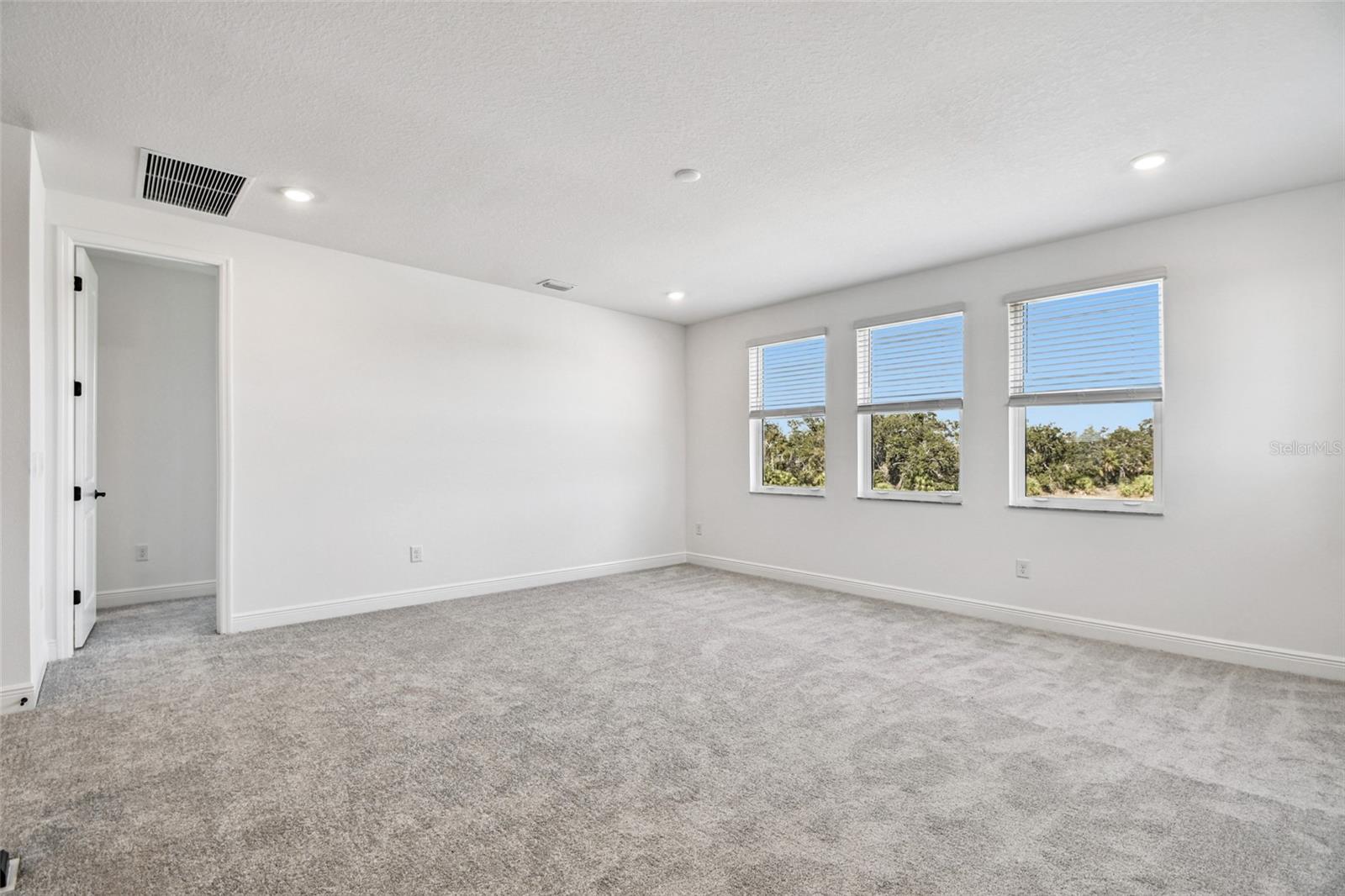 CREEKS EDGE AT TWIN RIVERS - Residential