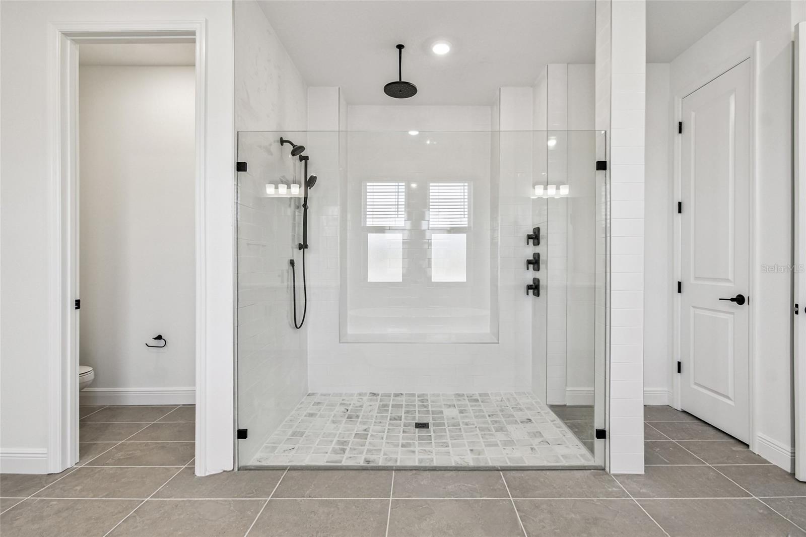 CREEKS EDGE AT TWIN RIVERS - Residential