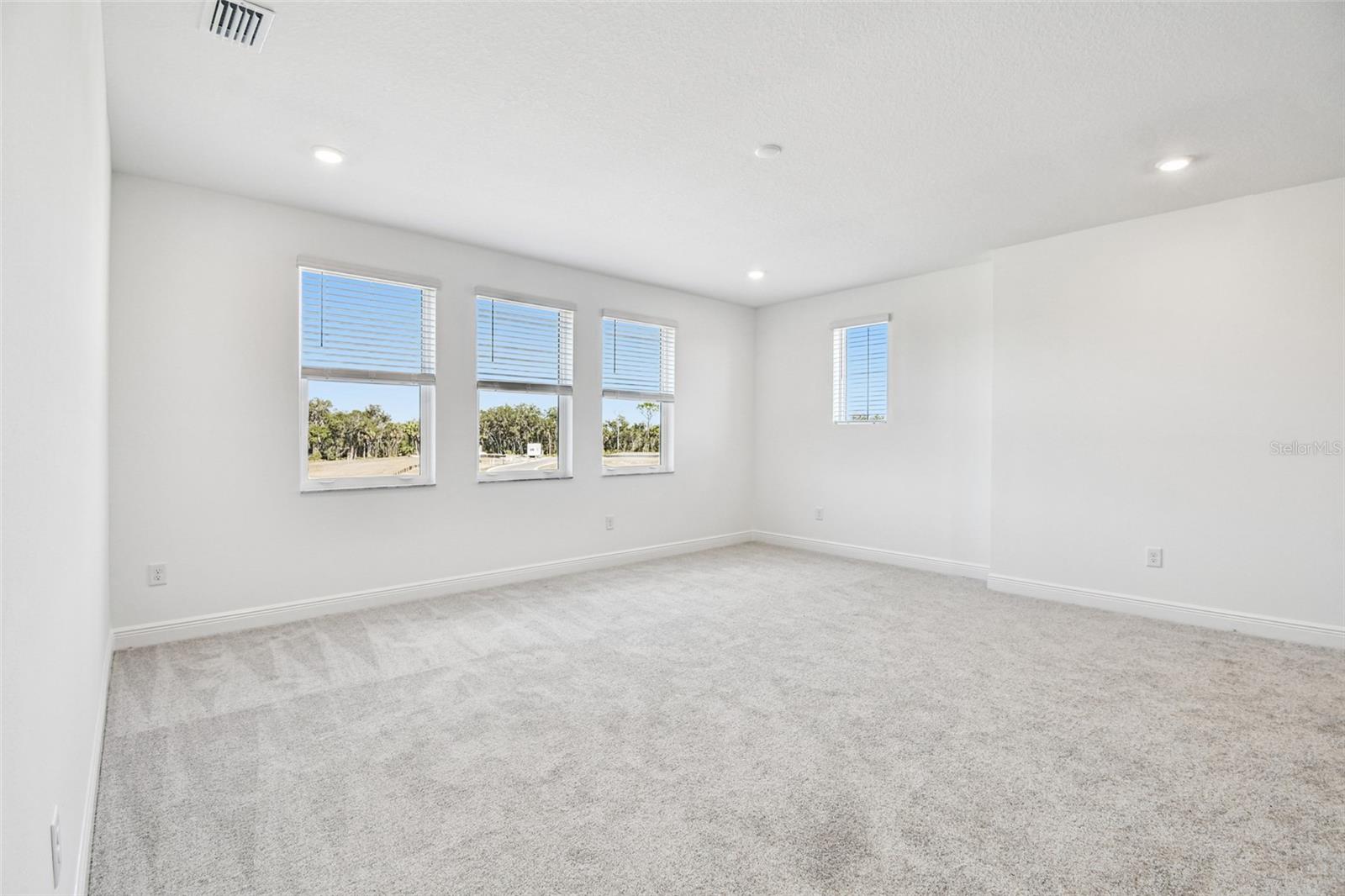 CREEKS EDGE AT TWIN RIVERS - Residential