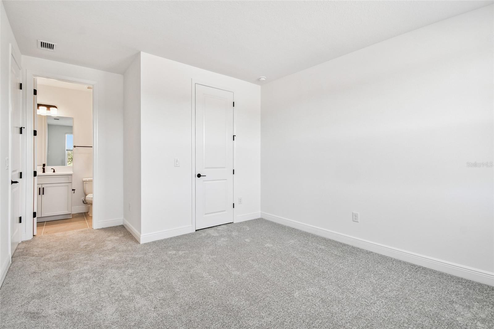 CREEKS EDGE AT TWIN RIVERS - Residential