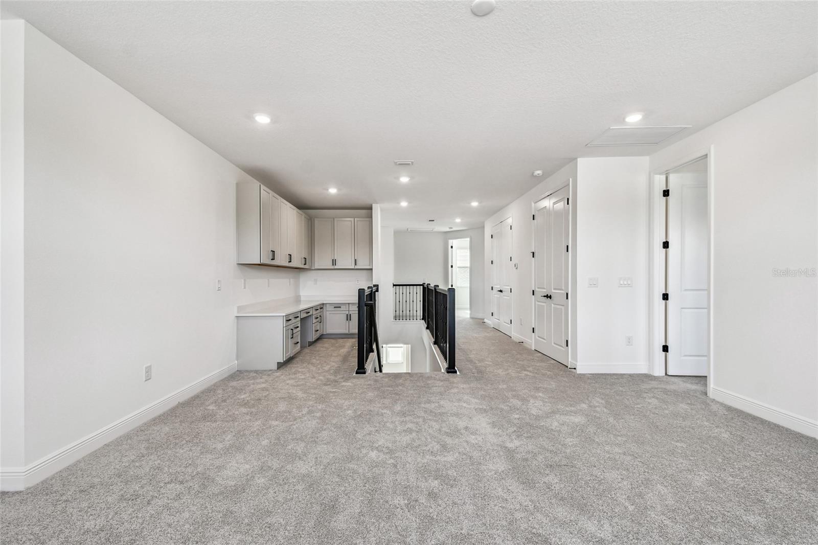 CREEKS EDGE AT TWIN RIVERS - Residential