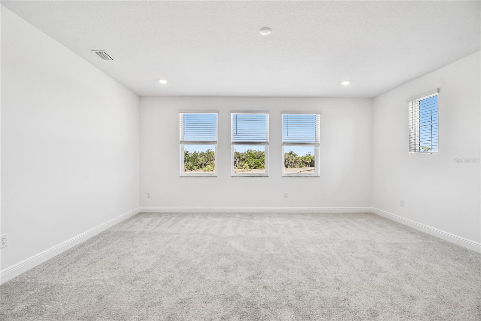 CREEKS EDGE AT TWIN RIVERS - Residential