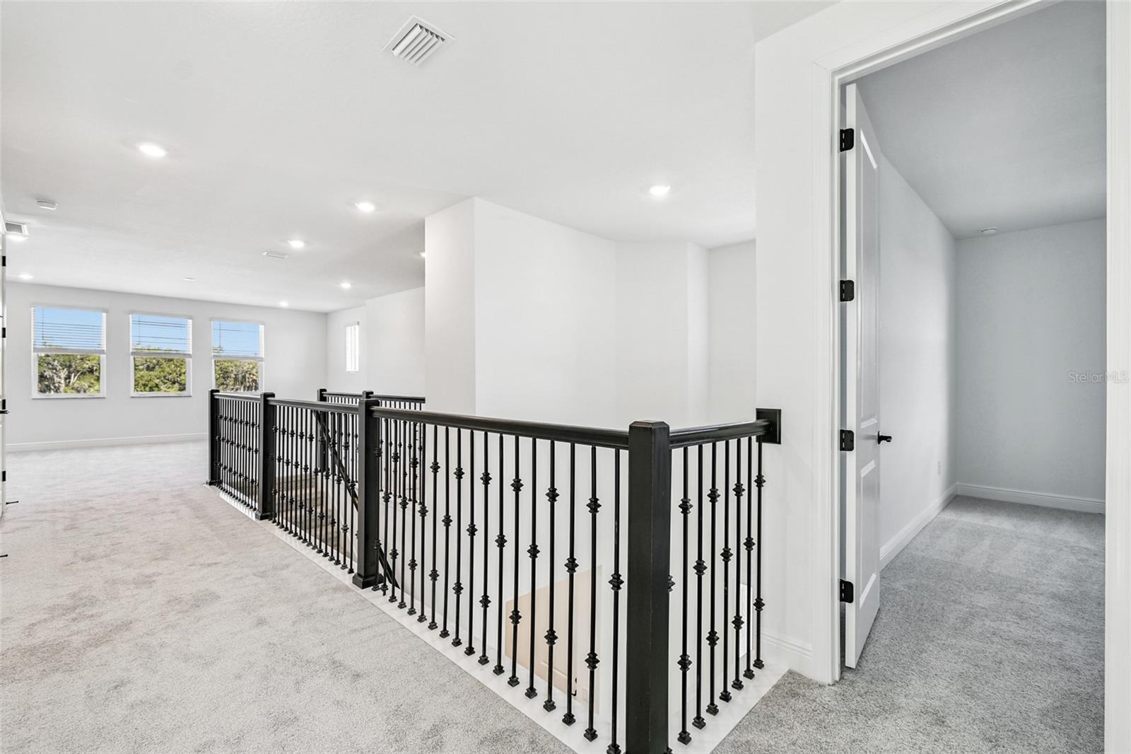 CREEKS EDGE AT TWIN RIVERS - Residential