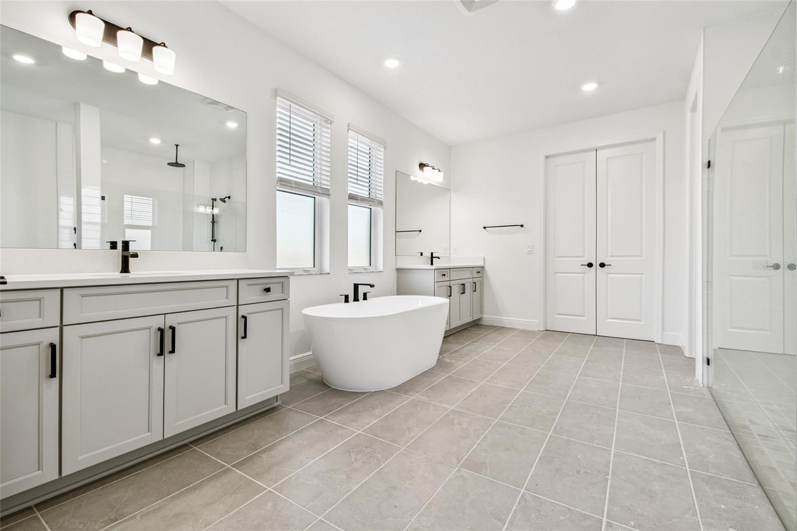 CREEKS EDGE AT TWIN RIVERS - Residential