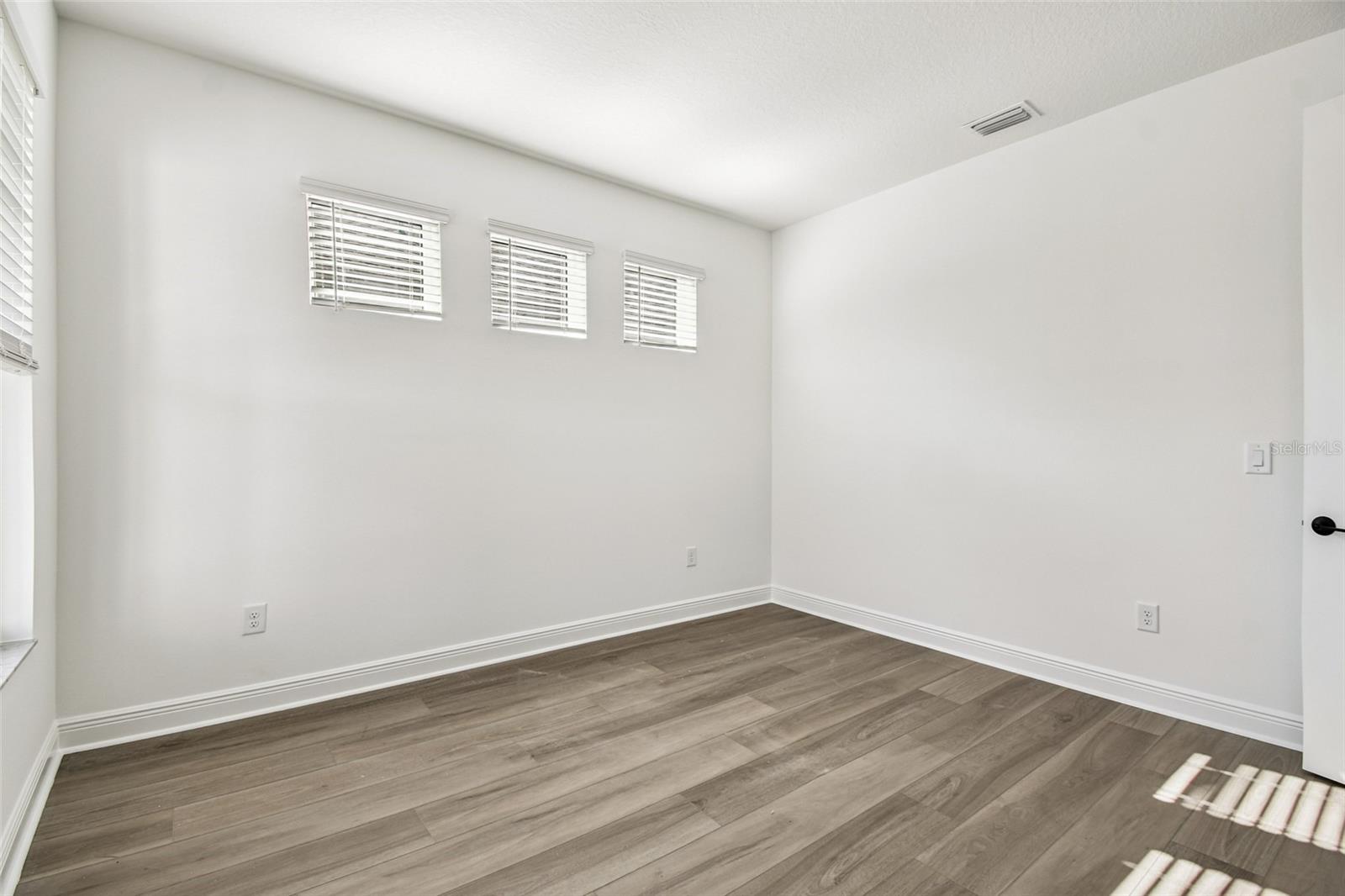 CREEKS EDGE AT TWIN RIVERS - Residential